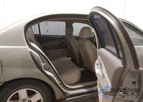 2005 Chevrolet Malibu Ls from USA, damaged, VIN 1G1ZT52885F279953